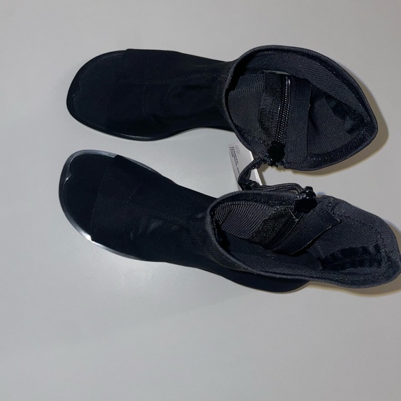 New Zara Black Ankle Boots - Picture 2 of 4